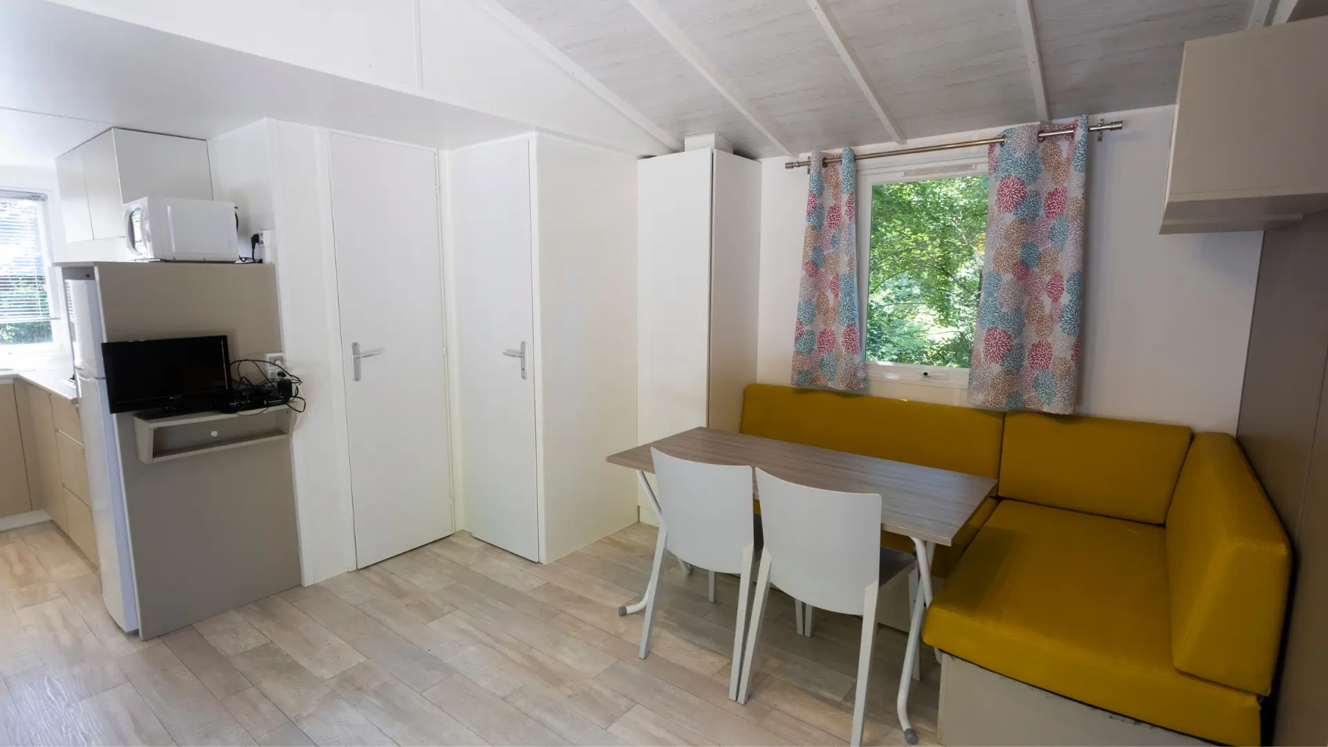 grand-mobil-home-cinq-personnes-81 Grand mobil-home 5 personnes