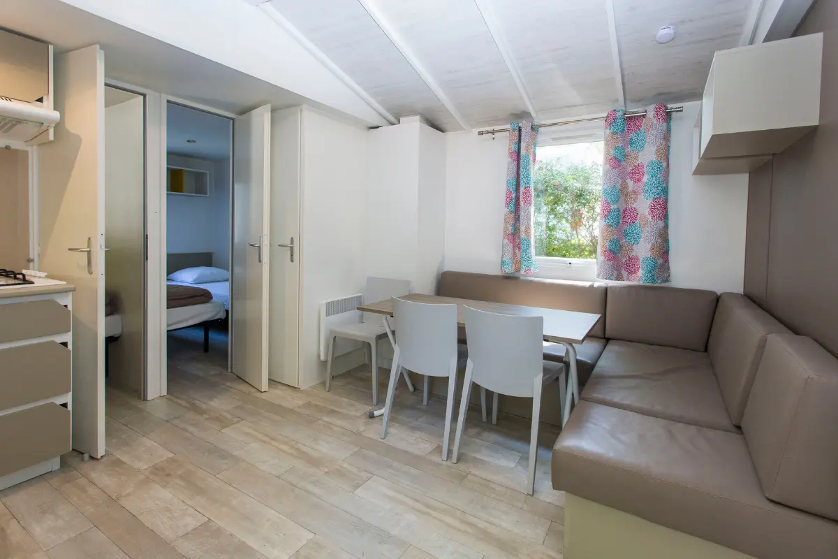 Salon du très grand mobil-home